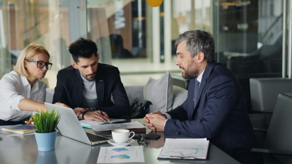 Entretien de recrutement dans le secteur Banque et Finance dans le cadre de la transparence salariale